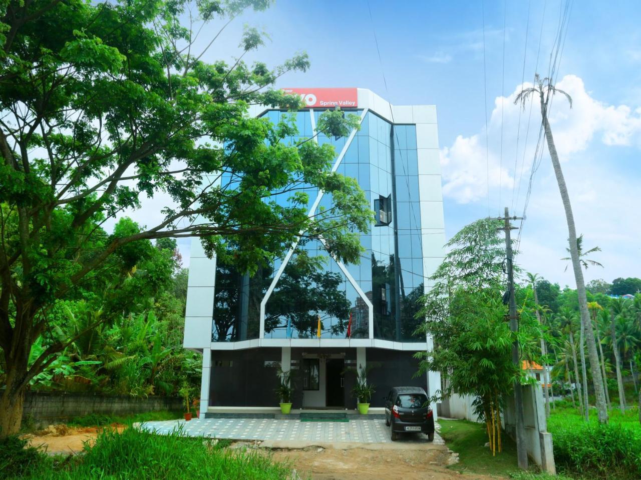 Oyo 9557 Near Kims Hospital Thiruvananthapuram Exterior foto