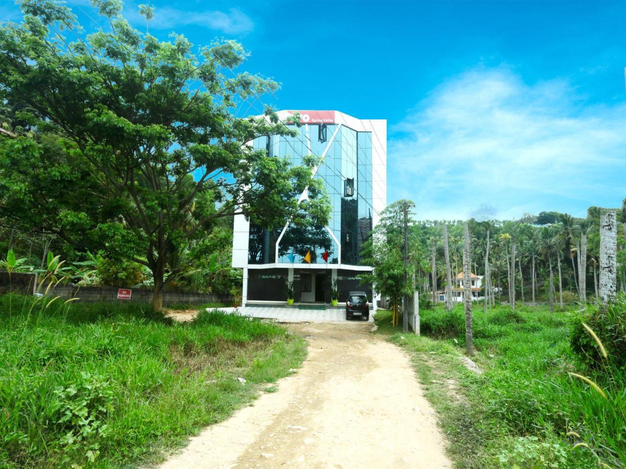 Oyo 9557 Near Kims Hospital Thiruvananthapuram Exterior foto